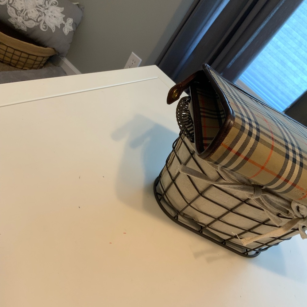 Burberry Tan Plaid Clutch Bag - Picture 4 of 11